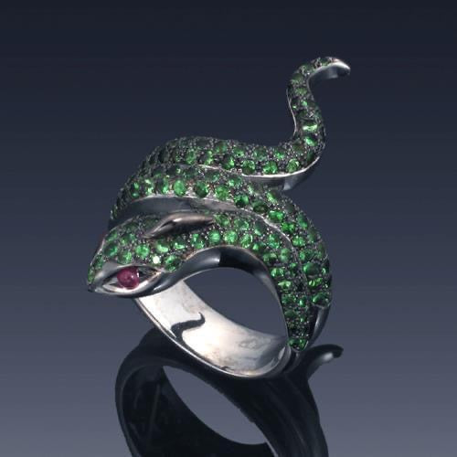 Ring 18KWGOLD s/w Tzavoraite & Ruby.