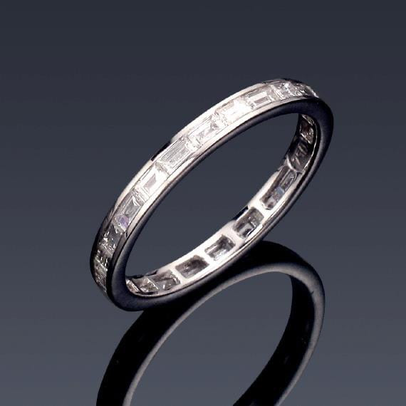 Eternity Ring 18KWGOLD s/w Baggett cut diamond